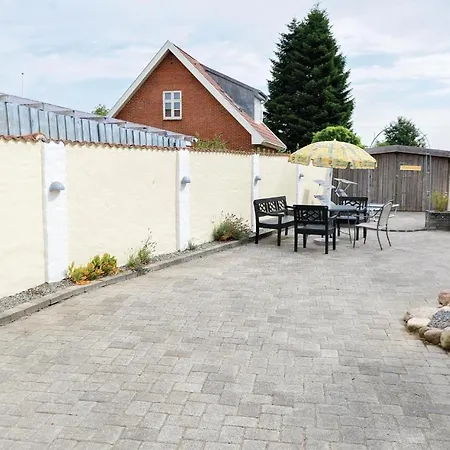 Two-bedroom Holiday In Holiday home *